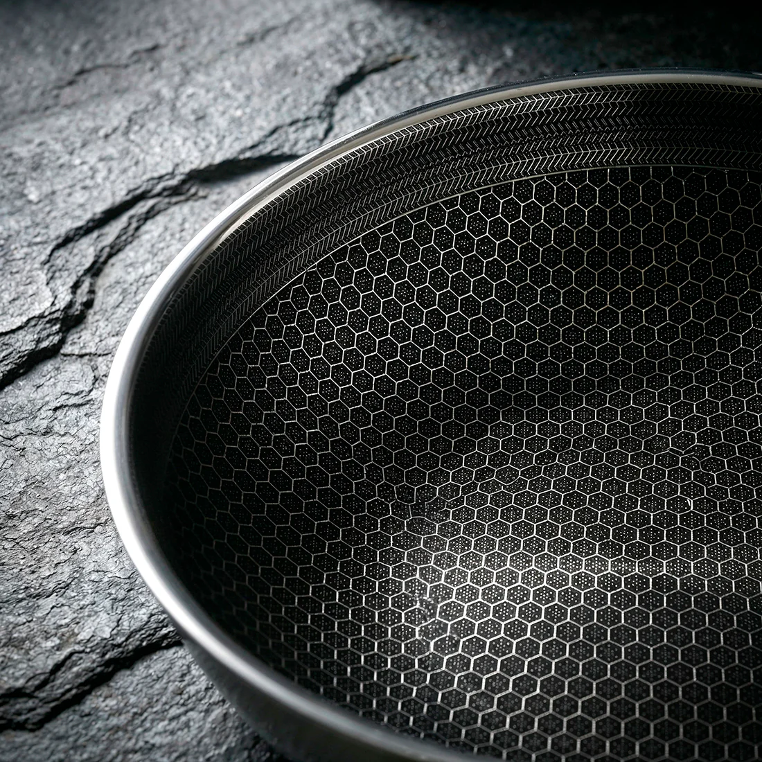 Hammered Titanium Skillet - Image 4